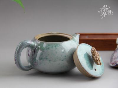 1g ) 茶壶 收藏品 钧瓷造型以端庄,浑厚,古朴,文雅为特色.