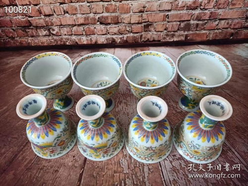 精品 大明宣德年制手绘五彩龙凤纹高脚杯一套,画工精湛,色彩纯正,尺寸如图买家自鉴